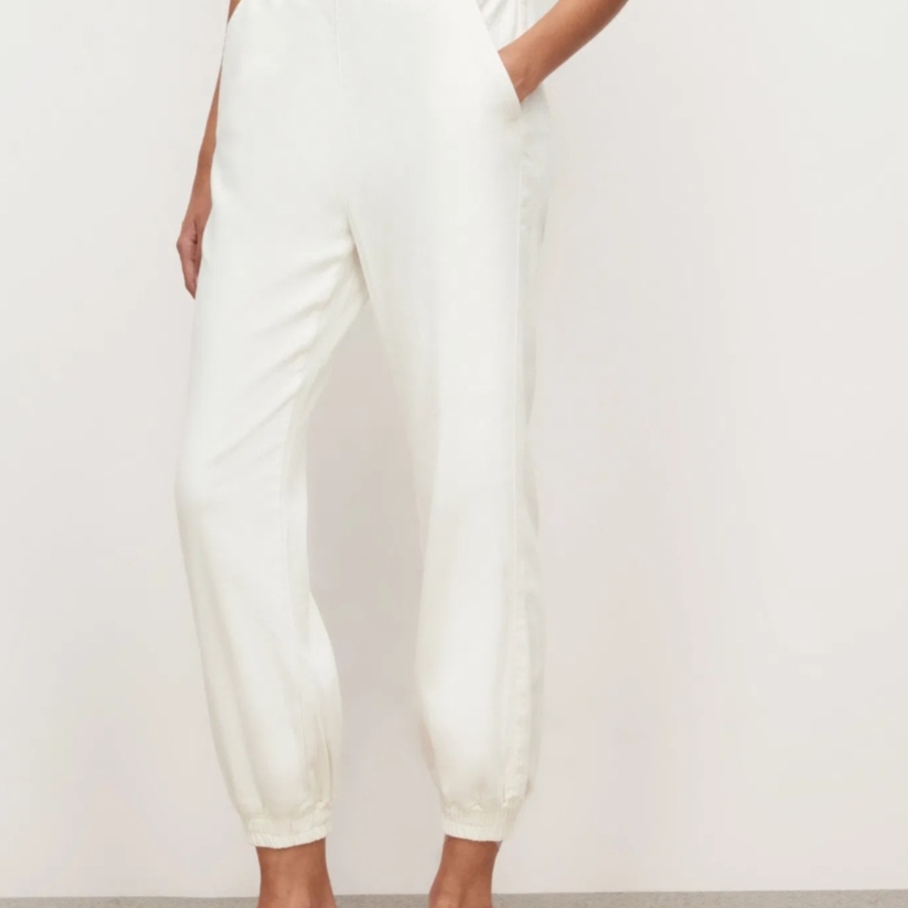 All Saint Yara High-Rise Denim Joggers in White. Size 10